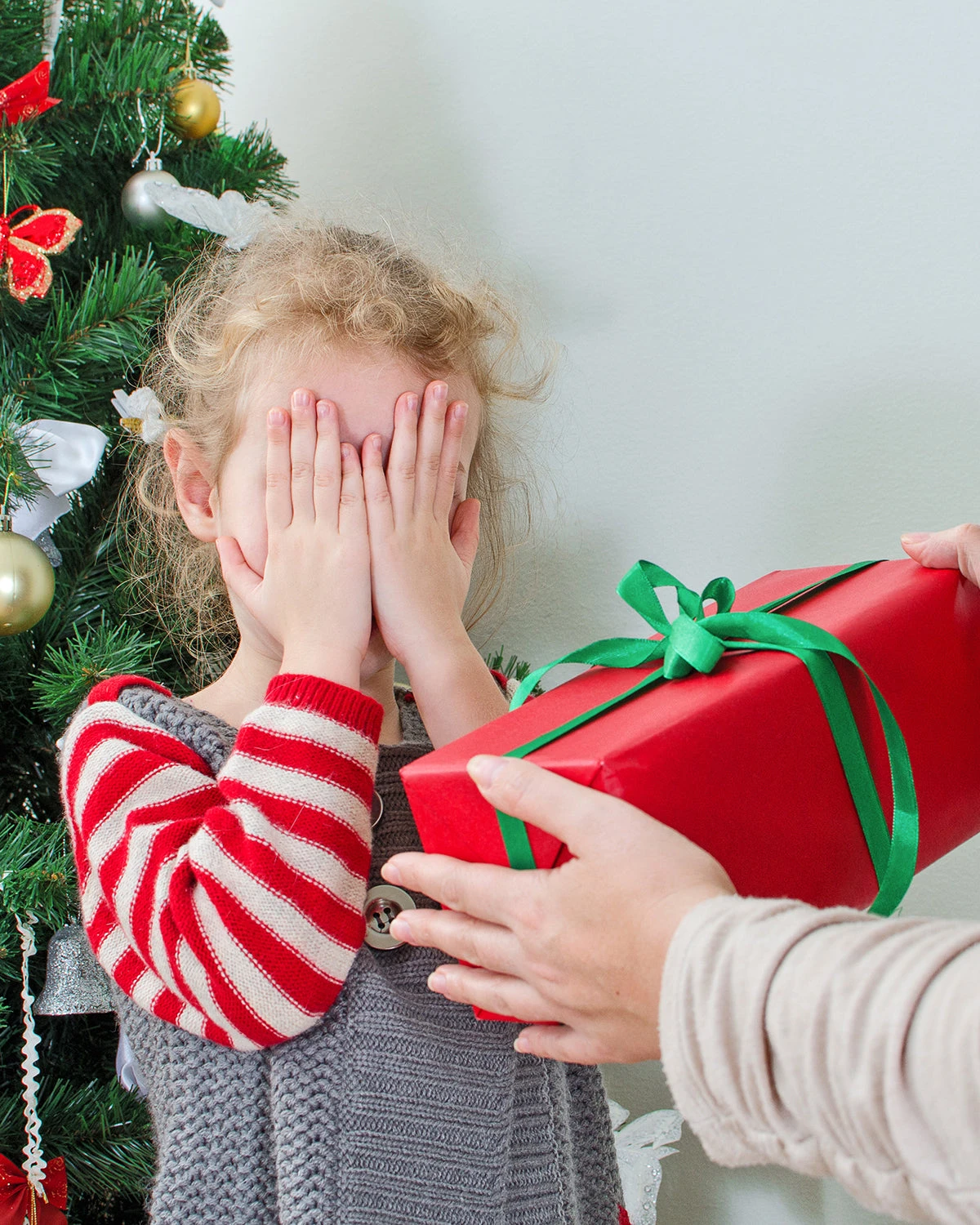 Mpow Kids Headphones For Girls/Boys/Children/Teens Adjustable, Upgraded USB-C Jack, 94dB Safe Volume Stereo Tangle-Free Kids Headphones For School Airplane Travel, Over-Ear Headphones For Kids, Pink 4 Mpow Kids Headphones For Girls/Boys/Children/Teens Adjustable, Upgraded USB-C Jack, 94dB Safe Volume Stereo Tangle-Free Kids Headphones For School Airplane Travel, Over-Ear Headphones For Kids, Pink - Image 2